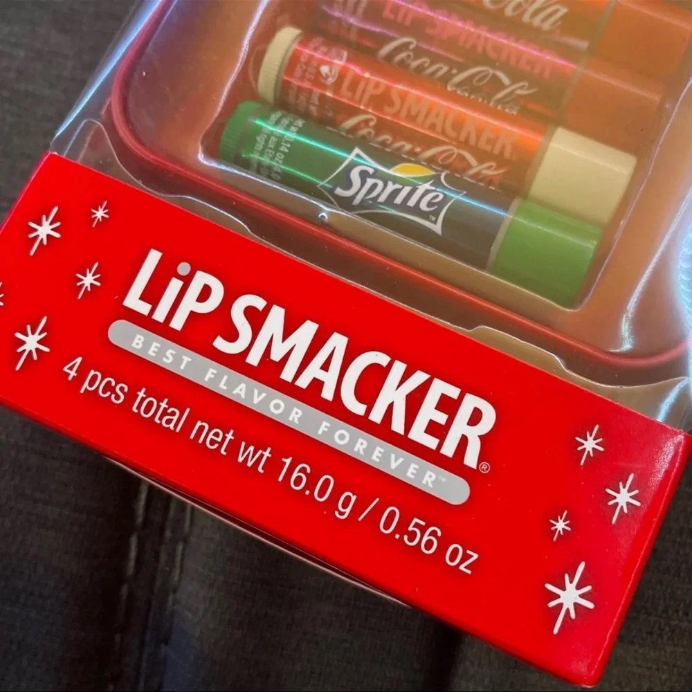 🥰🥰Coca Cola Lip Smacker with Tin🥰🥰
